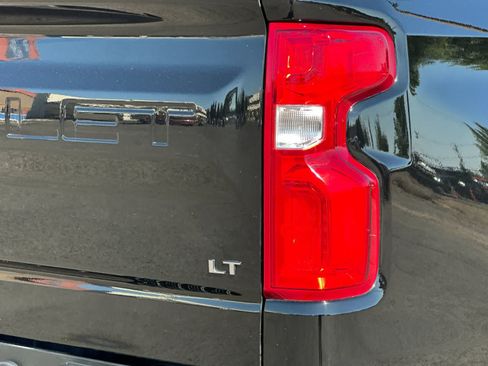 Used 2021 Chevrolet Silverado 1500 LT Trail Boss w/ Convenience Package II AWD/4WD image 26