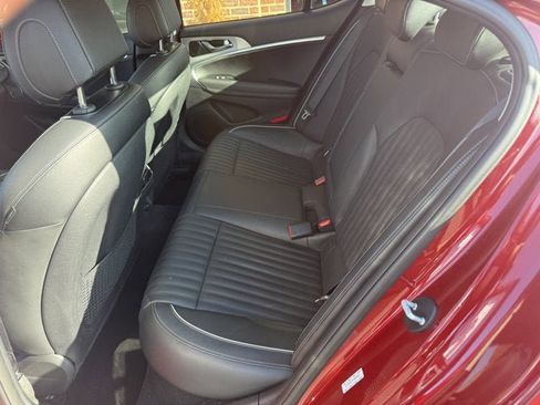 Used 2019 Genesis G70 3.3T Advanced image 17