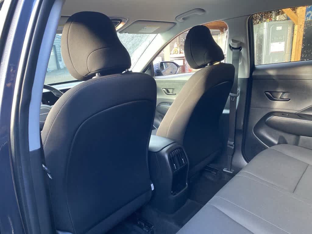 Used 2025 Hyundai Kona SEL FWD image 14