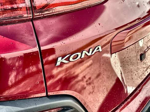 Used 2021 Hyundai Kona SEL Plus image 7