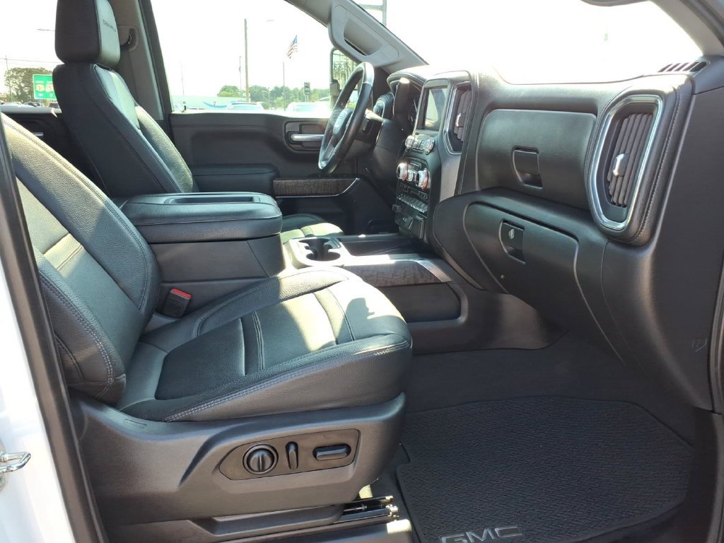 Used 2021 GMC Sierra 1500 Denali w/ Denali Ultimate Package AWD/4WD image 12