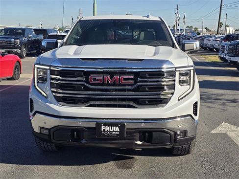 New 2026 GMC Sierra 1500 SLT image 2