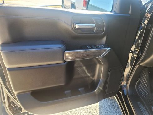 Used 2022 Chevrolet Silverado 1500 LTZ image 15
