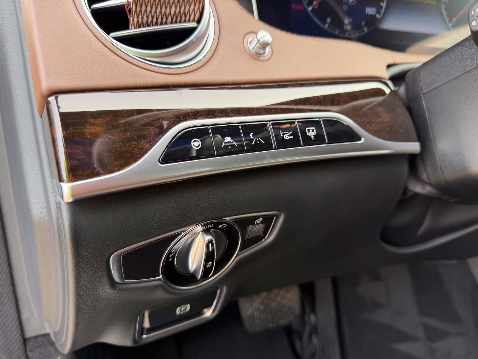 Used 2018 Mercedes-Benz Maybach S 650 image 17