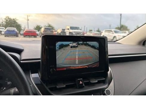 Used 2023 Toyota Corolla LE FWD image 30