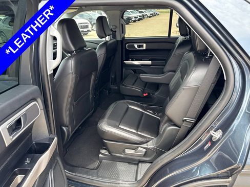 Used 2023 Ford Explorer XLT w/ Equipment Group 202A AWD/4WD image 7