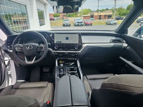 Used 2026 Lexus TX 350 AWD image 13