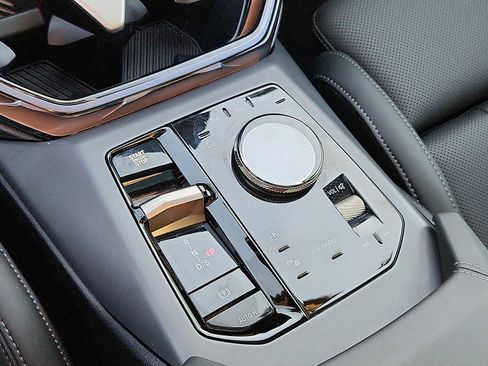 Used 2025 BMW X3 xDrive30i w/ Premium Package image 25