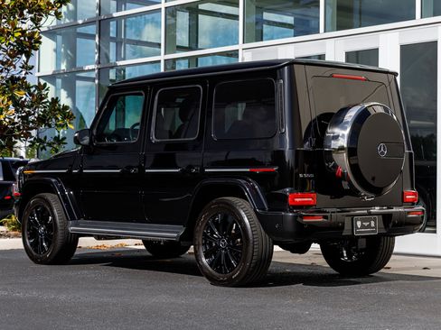 Used 2025 Mercedes-Benz G 550 image 8