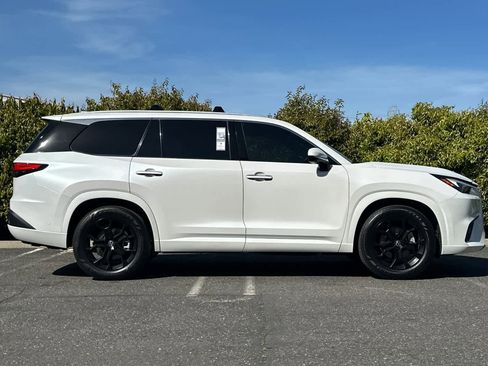 Used 2024 Lexus TX 350 FWD w/ Captains Chair Package image 2