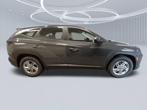 New 2026 Hyundai Tucson SE FWD image 2