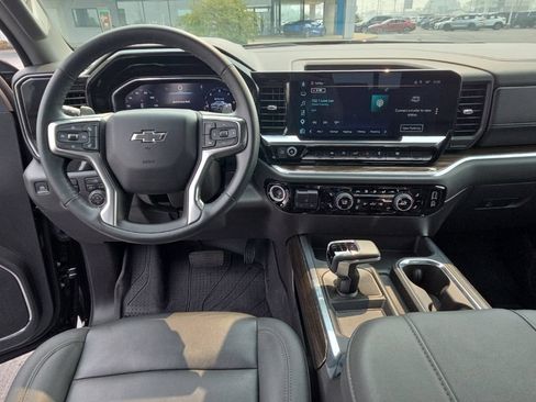 Used 2025 Chevrolet Silverado 1500 RST w/ Convenience Package II AWD/4WD image 34