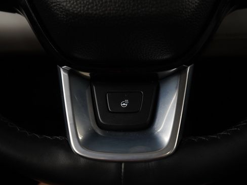 Used 2025 Honda Pilot Touring image 28