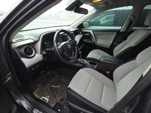 Used 2018 Toyota RAV4 Adventure AWD/4WD image 8
