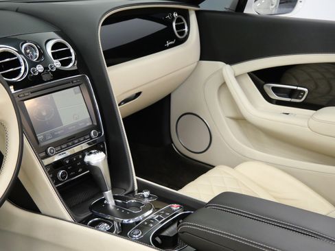 Used 2017 Bentley Continental GT Speed image 24
