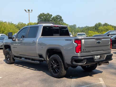 Used 2025 Chevrolet Silverado 2500 LT w/ Trail Boss Package AWD/4WD image 7