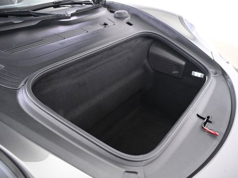 Used 2014 Porsche 911 Carrera 4S image 18