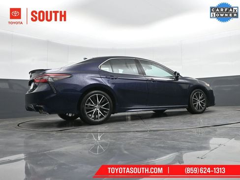 Used 2021 Toyota Camry SE w/ Convenience Package image 36