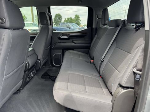 Used 2024 Chevrolet Silverado 1500 LT AWD/4WD image 23