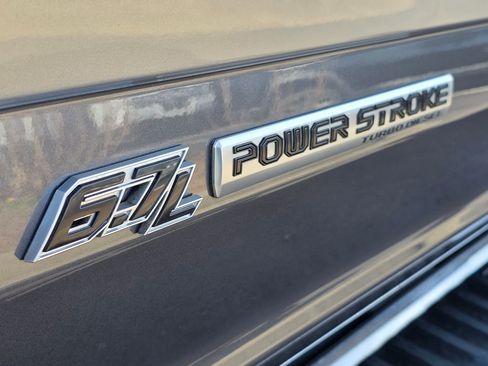 Used 2021 Ford F250 Lariat w/ Lariat Value Package image 12