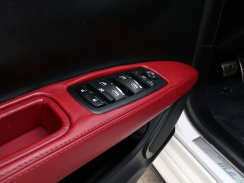 Used 2015 Maserati Ghibli S Q4 AWD/4WD image 22
