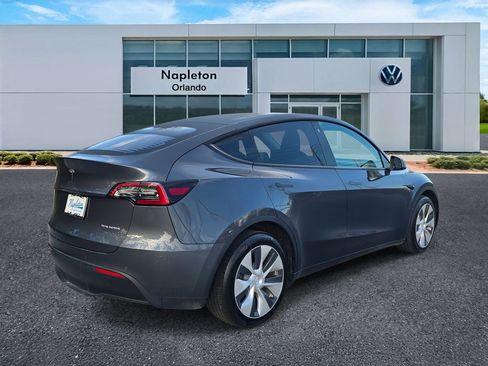 Used 2022 Tesla Model Y Long Range image 4
