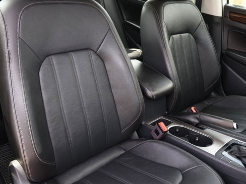 Used 2020 Volkswagen Passat 2.0T SEL image 18