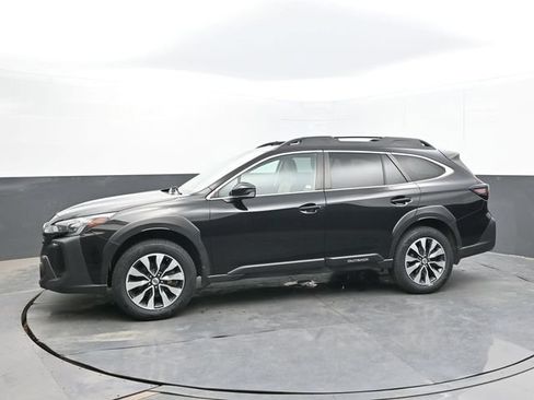 Used 2023 Subaru Outback Limited AWD/4WD image 2