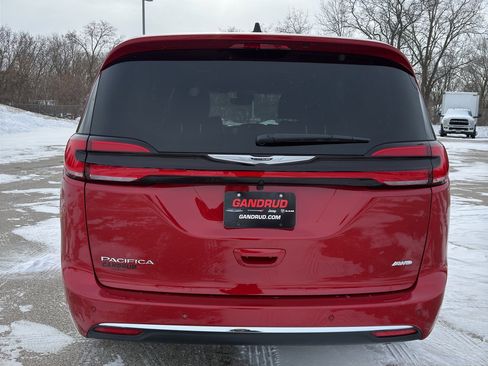 New 2026 Chrysler Pacifica Select image 7