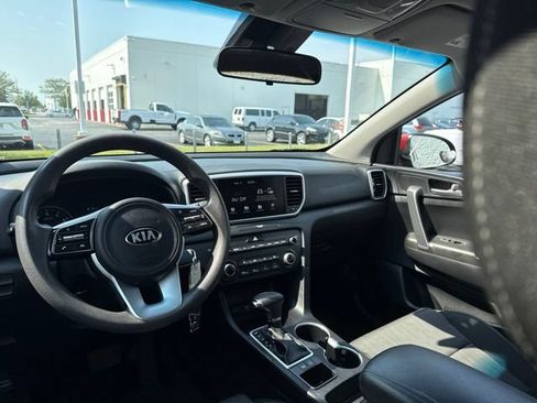 Used 2022 Kia Sportage LX FWD image 10