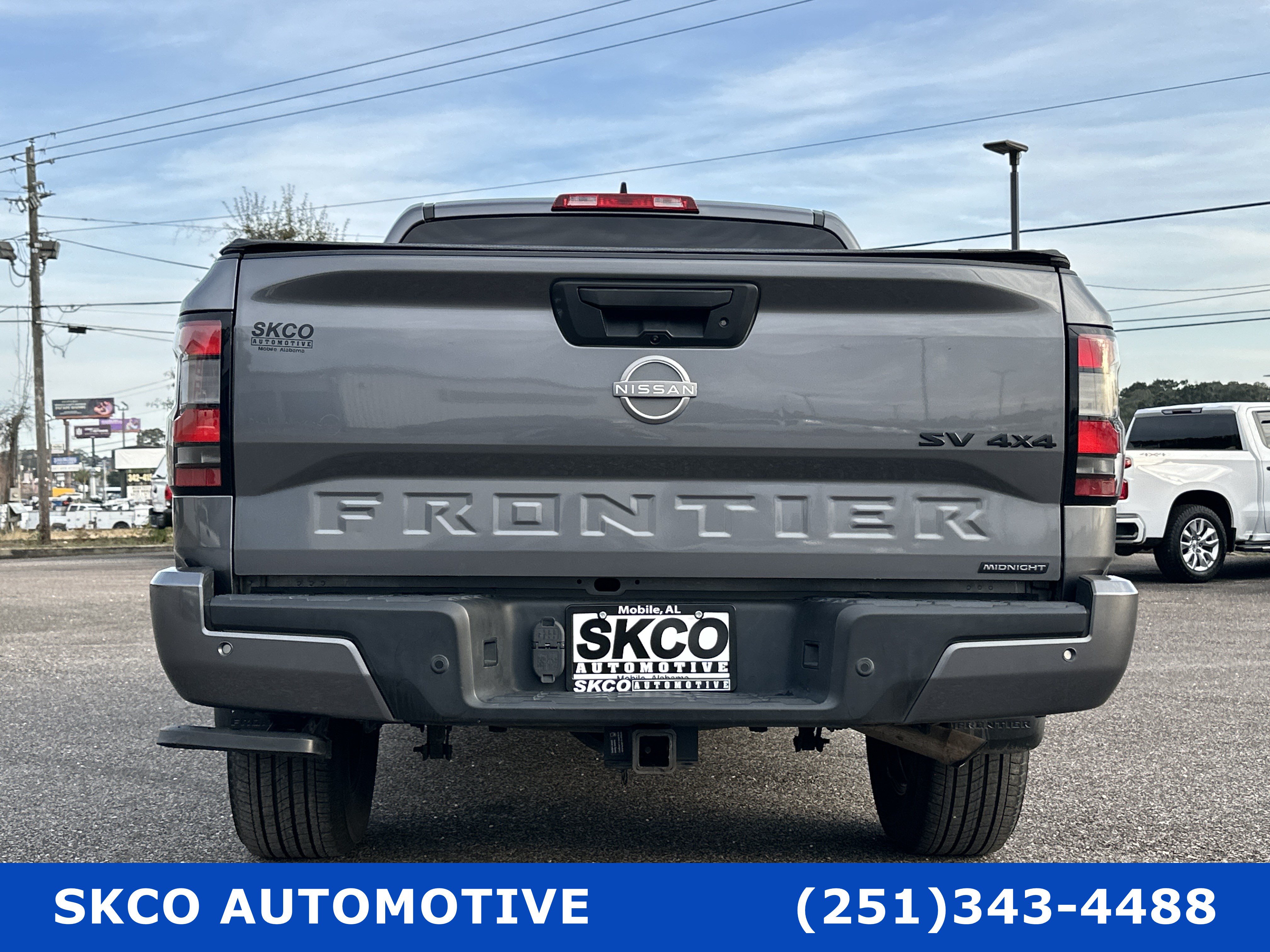 Used 2023 Nissan Frontier SV w/ Midnight Edition Package AWD/4WD image 4