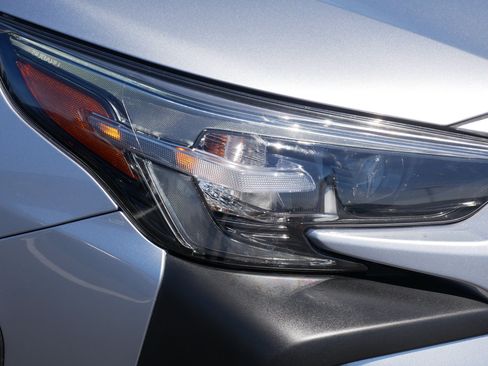 Used 2025 Subaru Outback Premium AWD/4WD image 16
