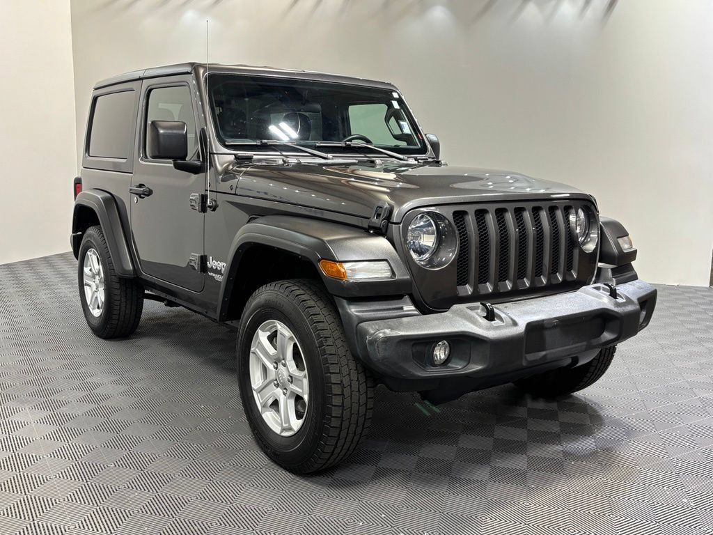 Used 2019 Jeep Wrangler Sport AWD/4WD image 3