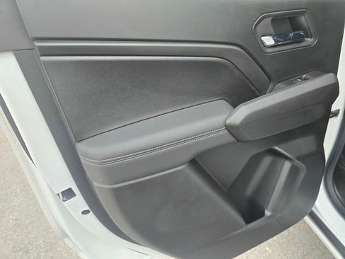 Used 2024 GMC Canyon Elevation image 13