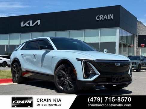 Used 2024 Cadillac Lyriq Sport w/ Nappa Leather Package AWD/4WD image 1