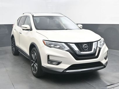 Used 2018 Nissan Rogue SL w/ Premium Package