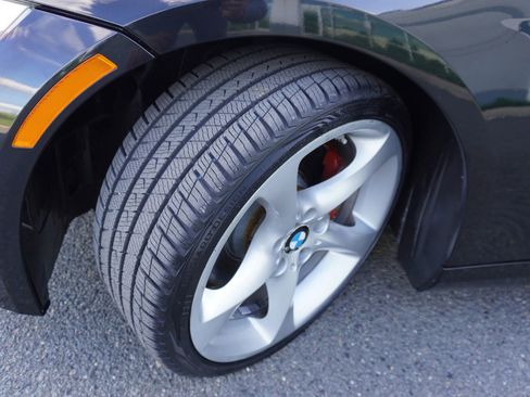 Used 2011 BMW 335i Convertible w/ M Sport Pkg RWD image 27