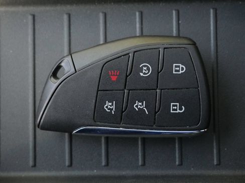 Used 2024 GMC Yukon AT4 w/ AT4 Premium Plus Package AWD/4WD image 30