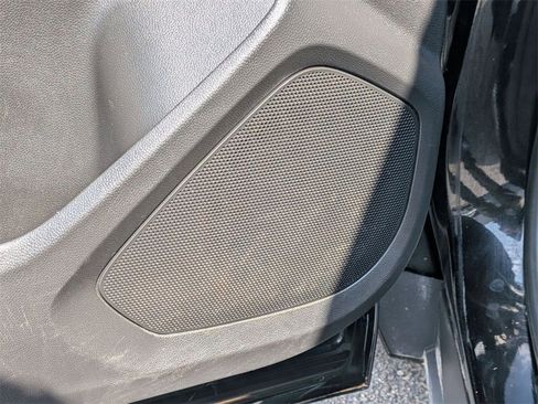 Used 2021 Chevrolet TrailBlazer RS w/ Convenience Package image 16