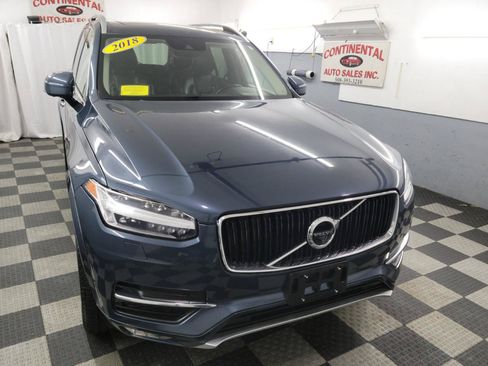 Used 2018 Volvo XC90 T6 Momentum w/ Convenience Package AWD/4WD image 9