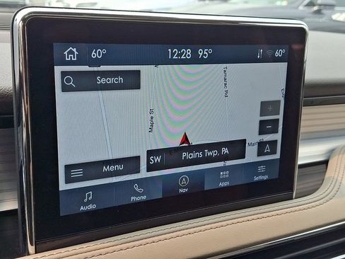 Certified 2021 Lincoln Corsair AWD w/ Premium Package image 17