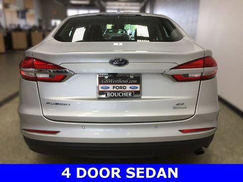 Certified 2019 Ford Fusion SE image 4