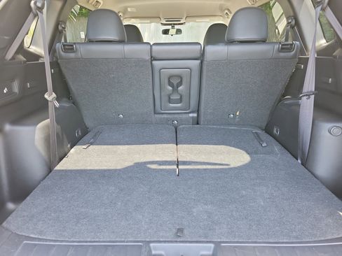 Used 2024 Mitsubishi Outlander SE AWD/4WD image 12