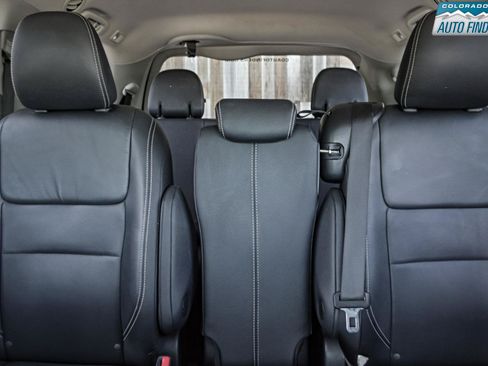 Used 2016 Toyota Sienna SE FWD image 23
