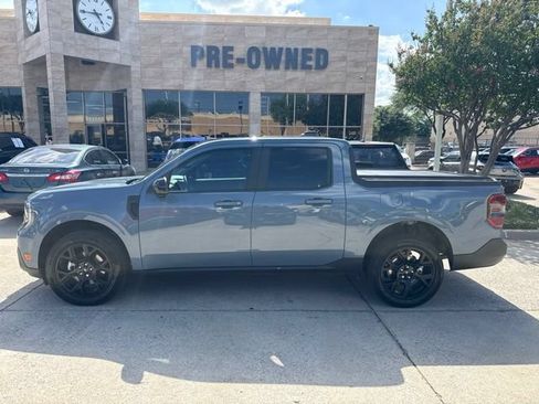 Used 2025 Ford Maverick Lariat w/ Black Appearance Package AWD/4WD image 1