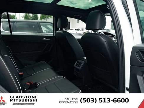 Used 2022 Volkswagen Tiguan SEL R-Line AWD/4WD image 25