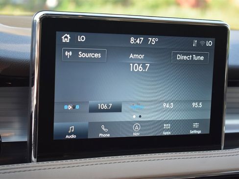 Used 2022 Lincoln Corsair AWD w/ Premium Package image 31