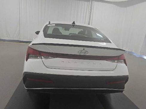 Used 2026 Hyundai Elantra Sport FWD image 6