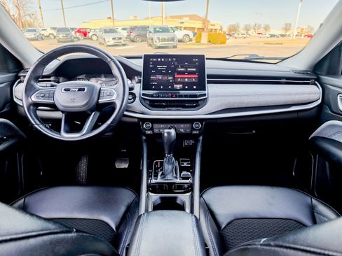 Used 2022 Jeep Compass Latitude w/ Convenience Group image 33