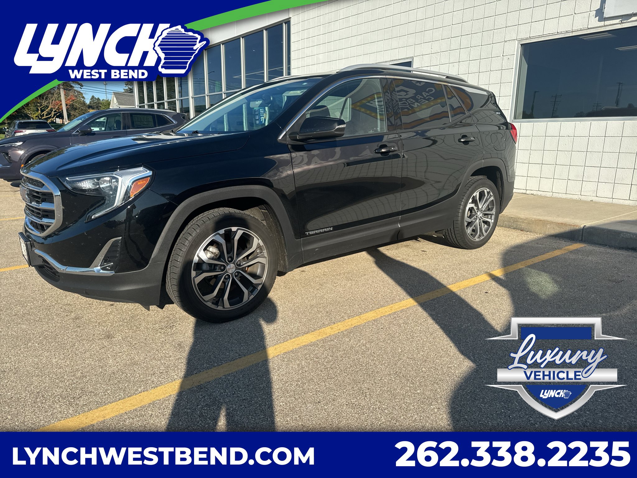 Used 2021 GMC Terrain SLT AWD/4WD image 1